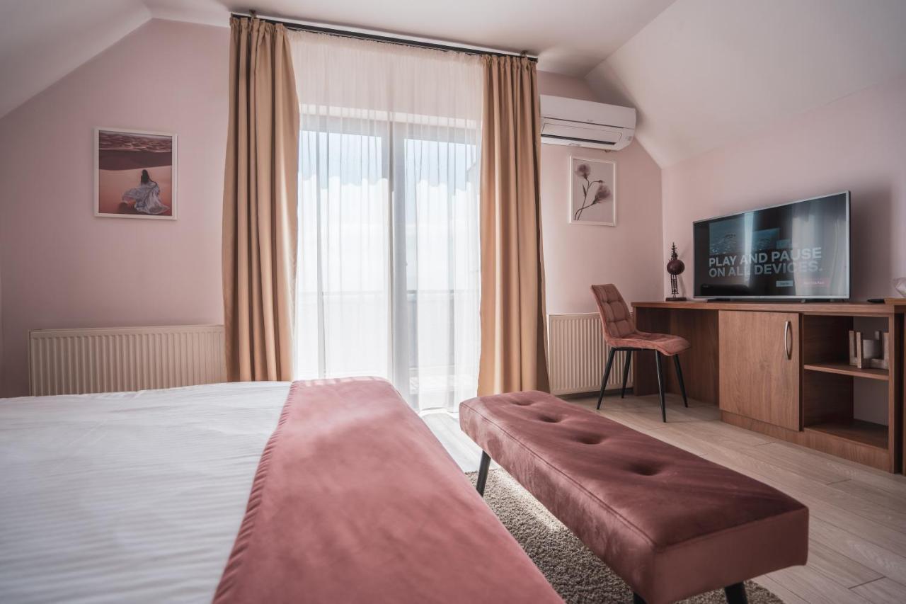 Roots Villa Redwood Braşov Eksteriør bilde